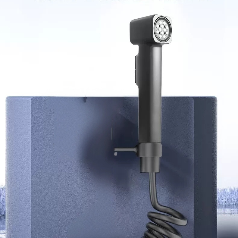 Dual-Control Pressurized Fluid Cleaning Spray Gun