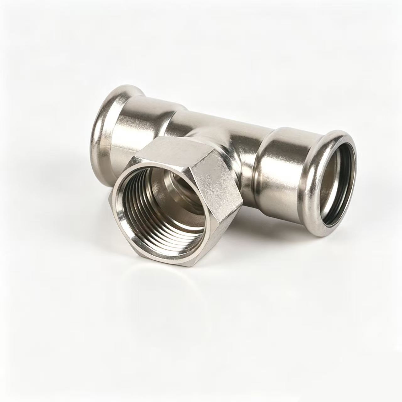 Single-clamp internal thread tee Single-clamp internal thread tee