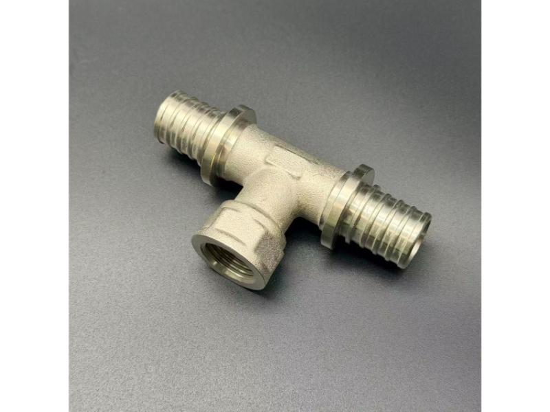 Slip-tight internal thread tee connector